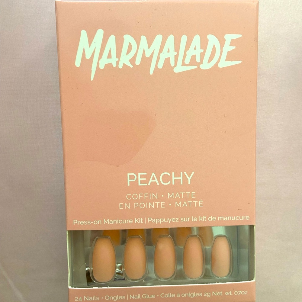 Marmalade Press-On Nails in Peachy